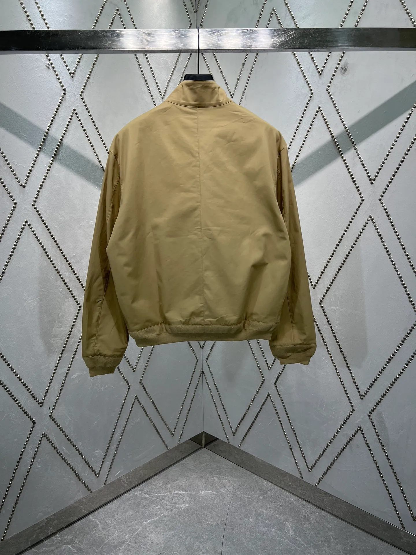 P550 Polo 25ss new solid color stand-up collar zipper long-sleeved jacket men's brown code number: S.M.L.XL.XXL.